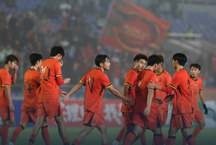 中国U17男足热身赛2-0胜塔吉克斯坦 备战亚洲杯