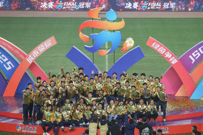 苏超新赛季引援升级 教练团队全面升级